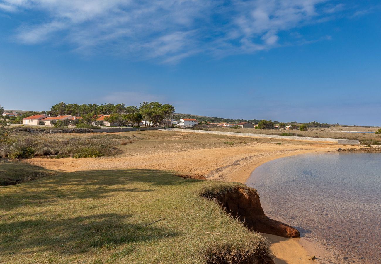 House in Vir - Holiday Home Manuela with Private Beach Access