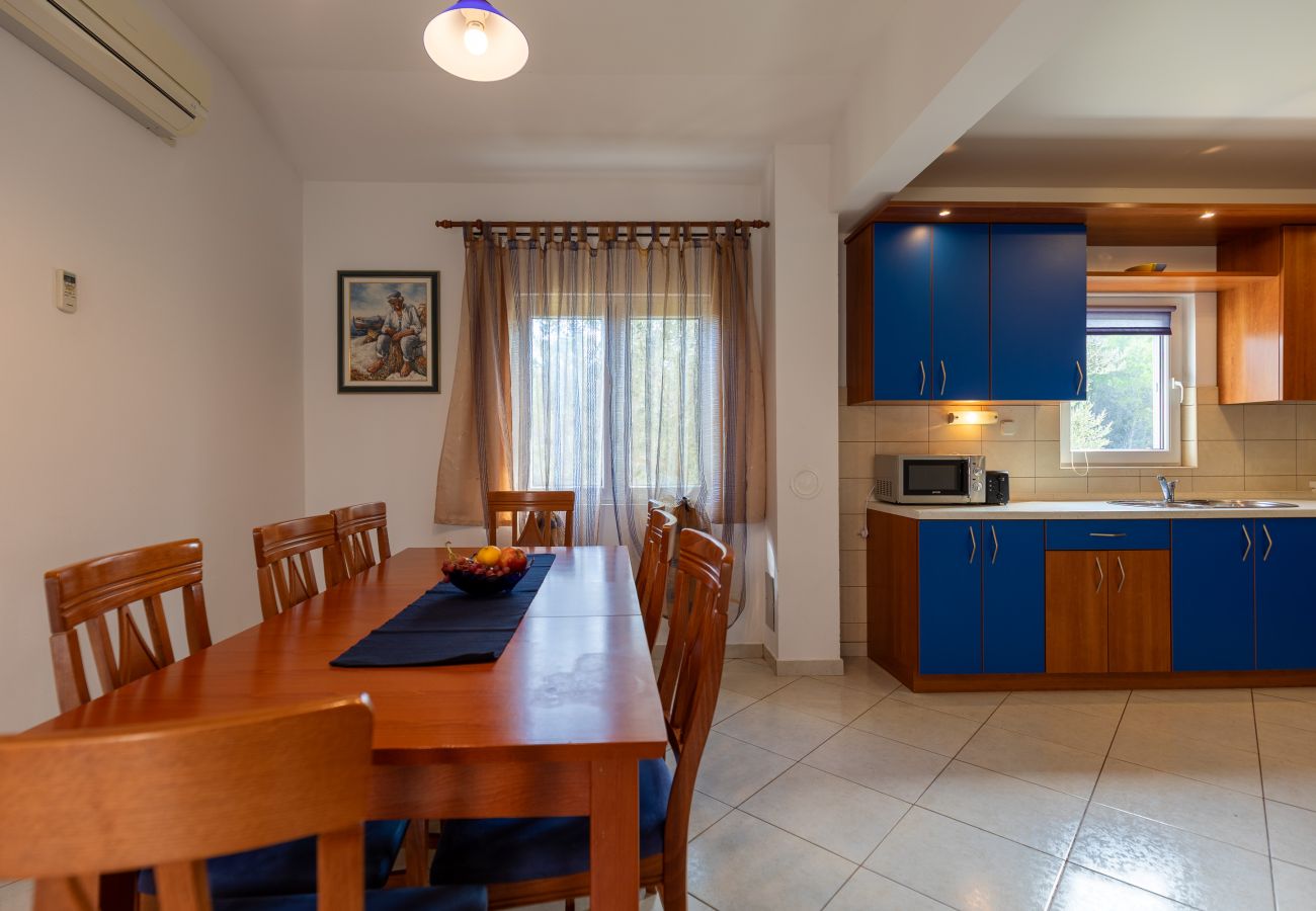 House in Vir - Holiday Home Manuela with Private Beach Access