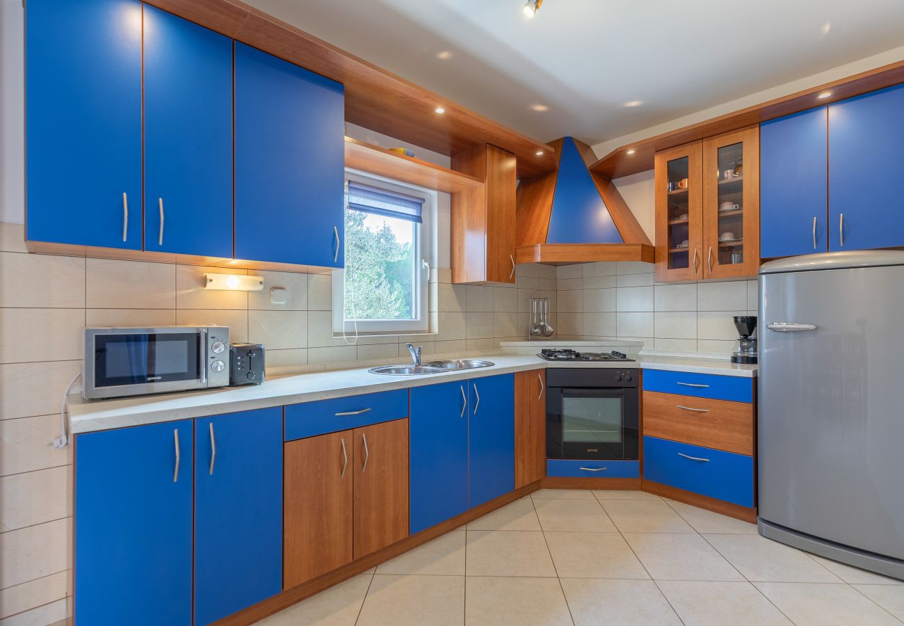 House in Vir - Holiday Home Manuela with Private Beach Access