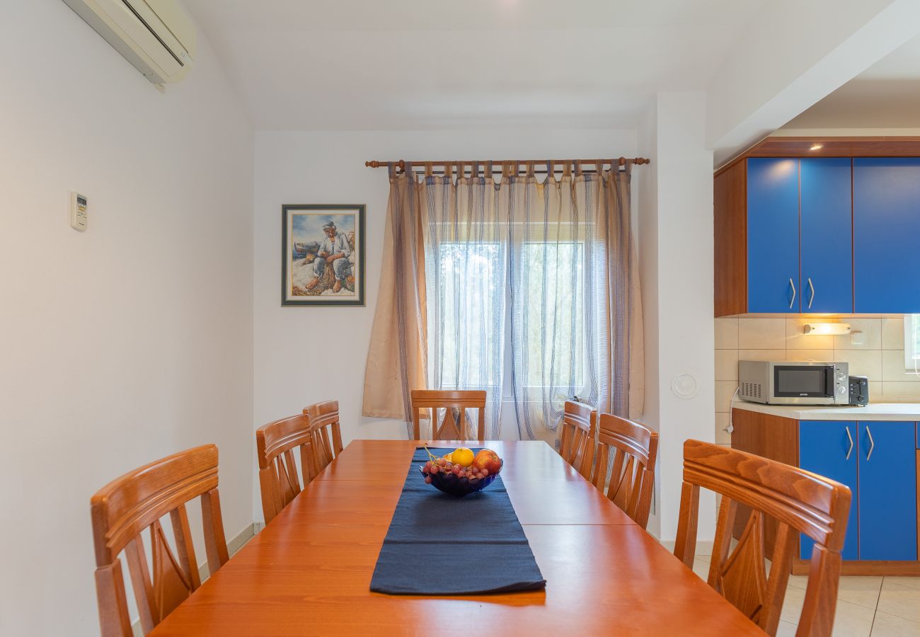 House in Vir - Holiday Home Manuela with Private Beach Access