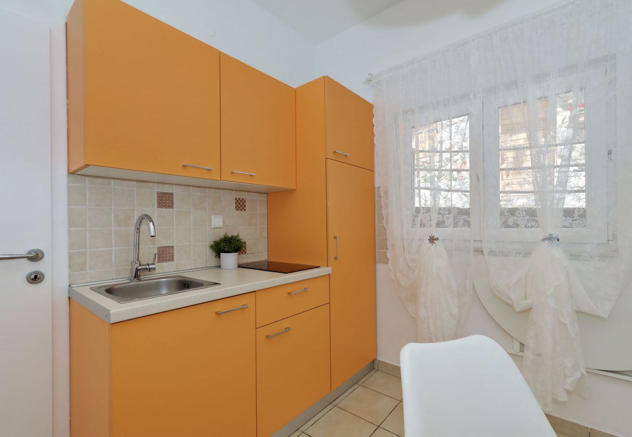 Apartment in Starigrad - Apartment Candela 1 by the Sea