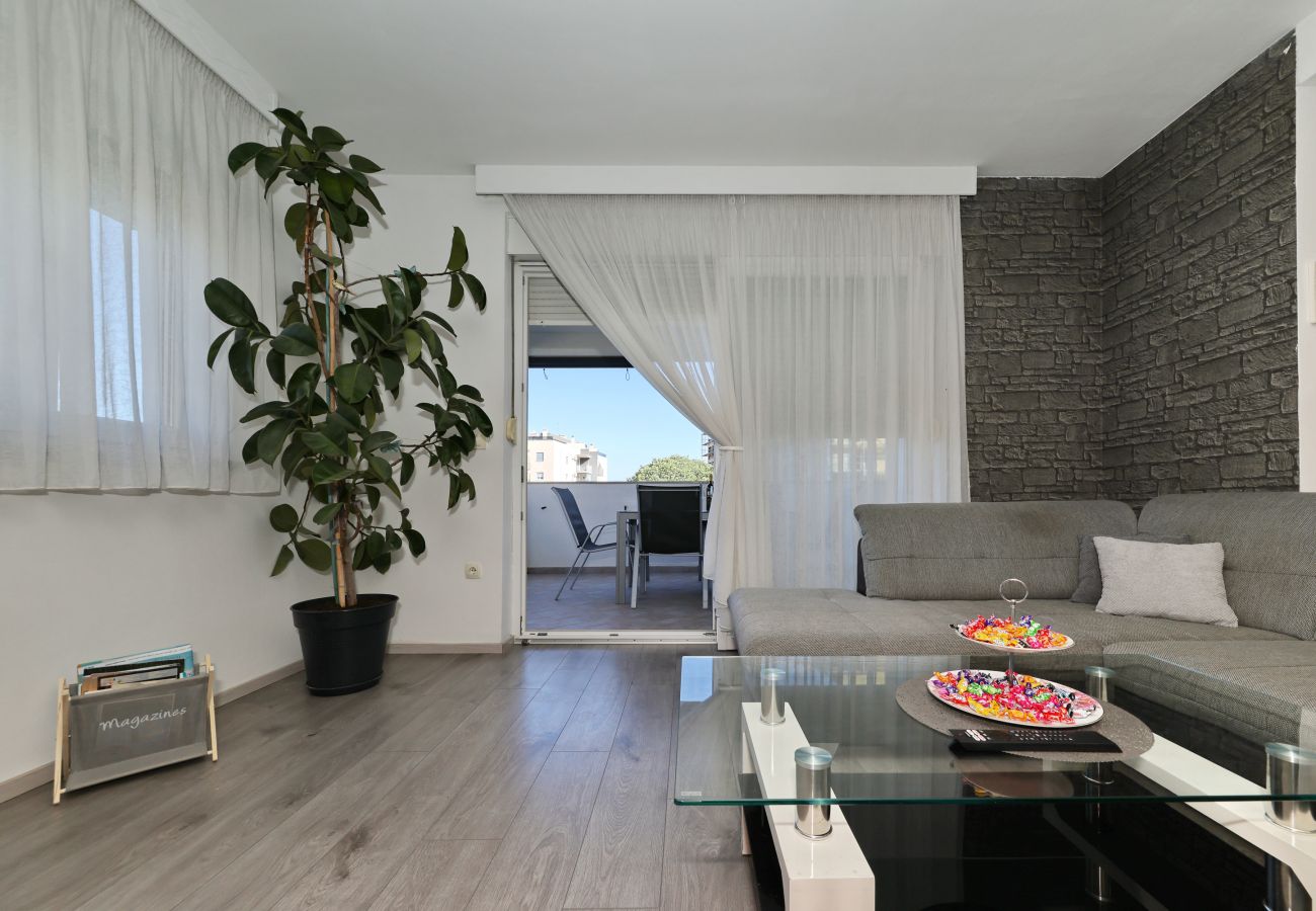 Apartment in Zadar - Apartment Anita with Outdoor Kitchen