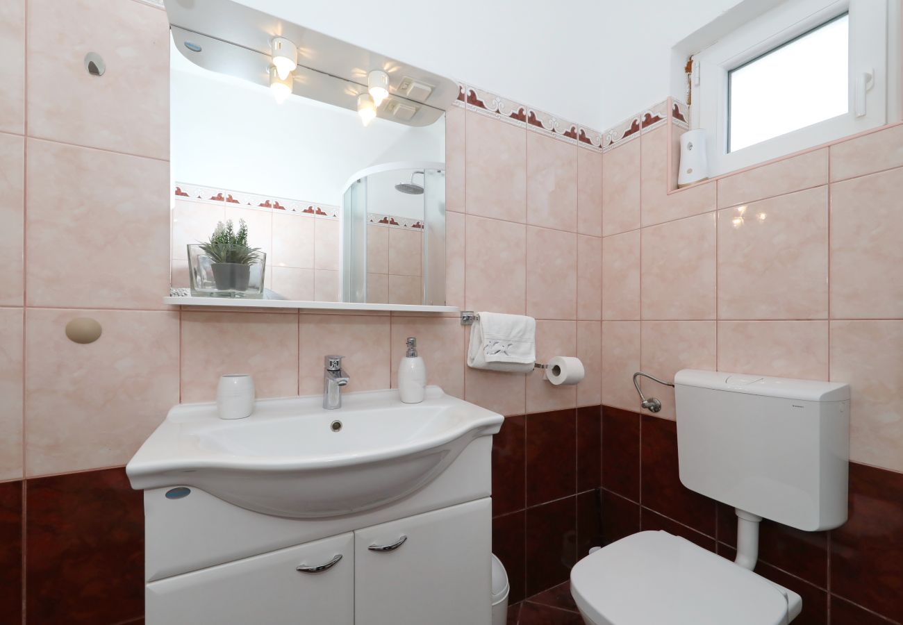 Apartment in Rovanjska - Apartment Marina No.2 with Sea View