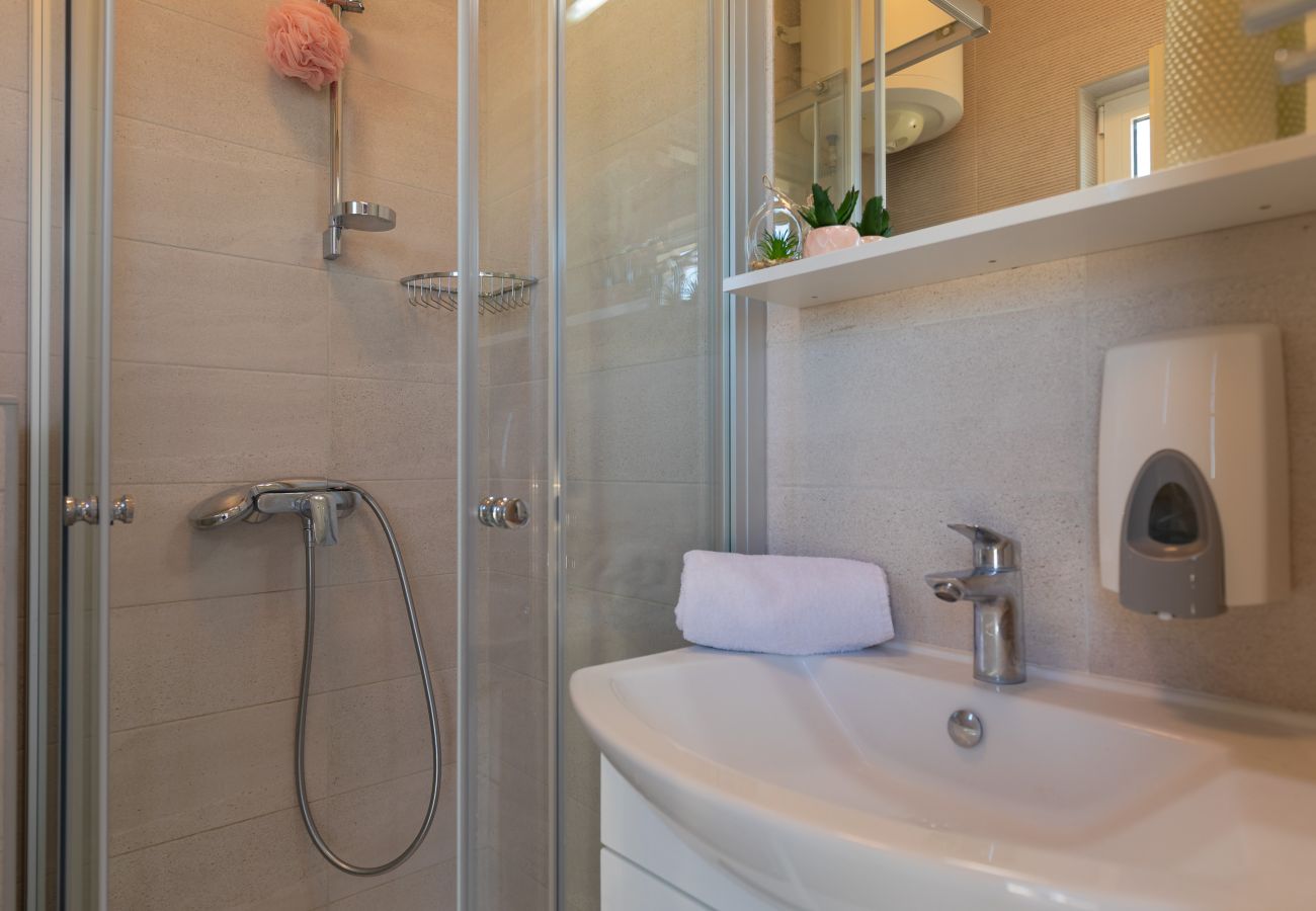 Apartment in Vir - Apartment Paradiso No.7 near the Beach on Vir