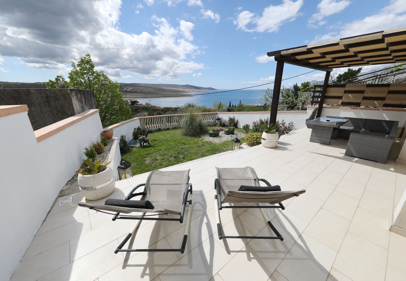 Apartment in Rovanjska - Apartment Marina No.1 with Sea View