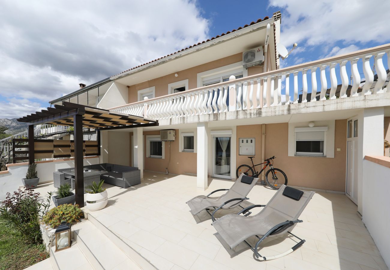 Apartment in Rovanjska - Apartment Marina No.1 with Sea View