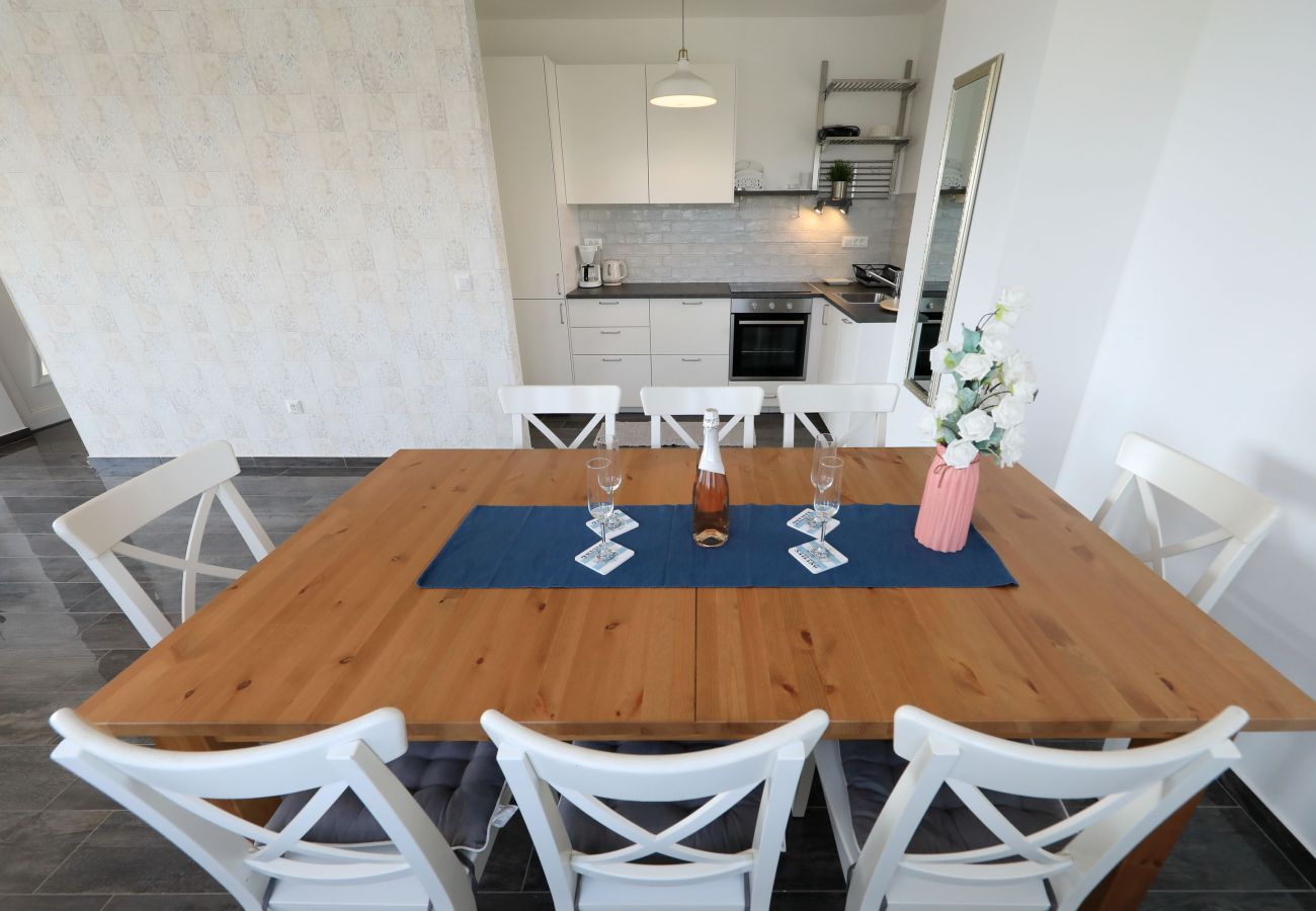 Villa in Sveti Filip i Jakov - Villa Azuro with Heated Pool