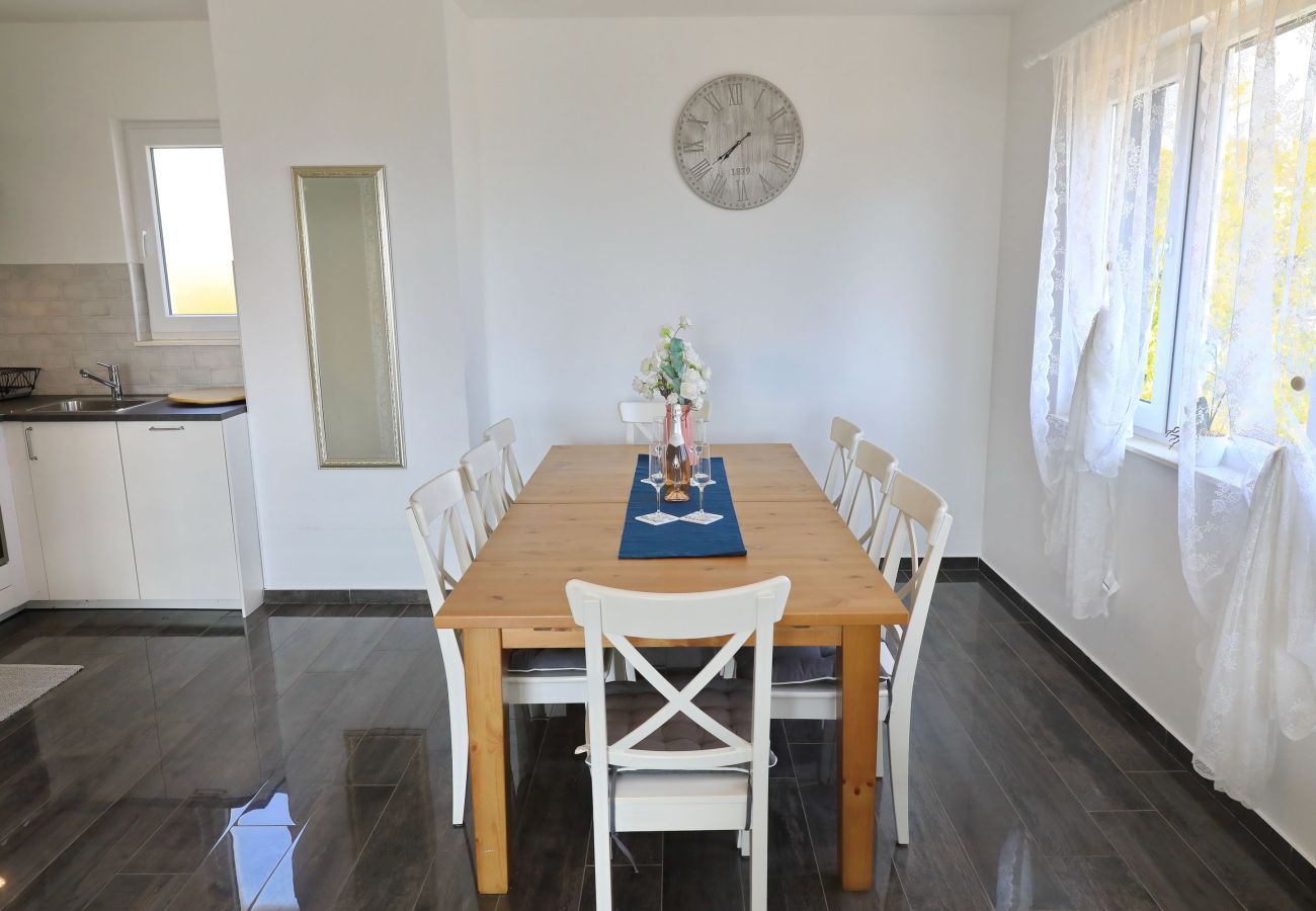 Villa in Sveti Filip i Jakov - Villa Azuro with Heated Pool