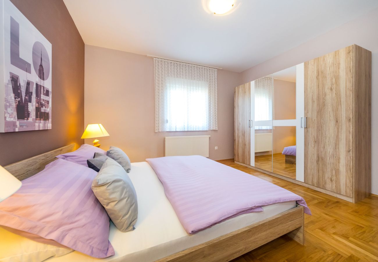 Apartment in Zadar - Apartment Goga 1 with Shared Pool