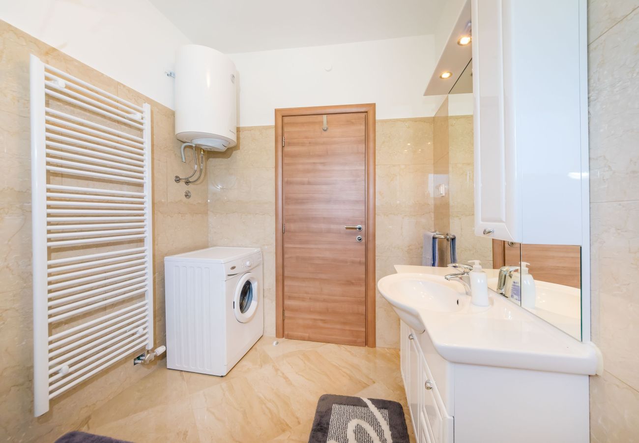 Apartment in Zadar - Apartment Goga 1 with Shared Pool