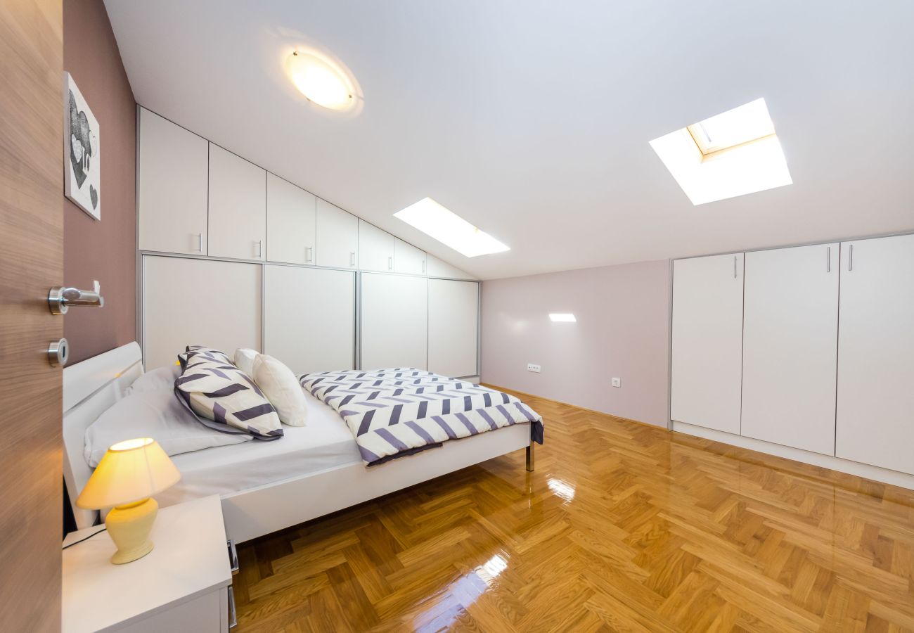 Apartment in Zadar - Apartment Goga 2 with Shared Pool