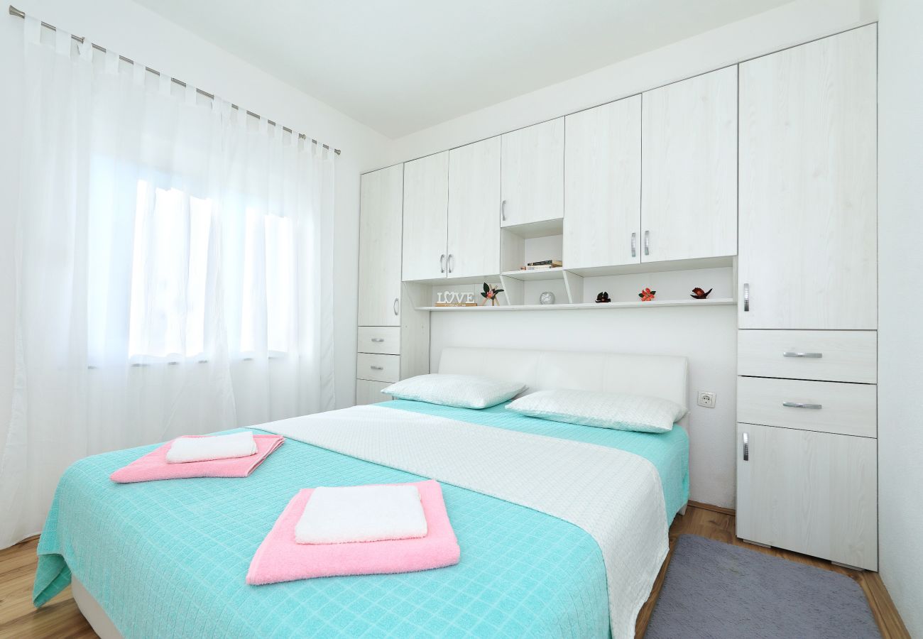Apartment in Rovanjska - Apartment Pavao with Whirlpool