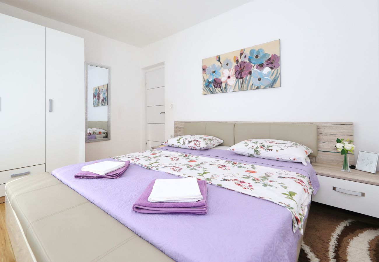 Apartment in Rovanjska - Apartment Pavao with Whirlpool