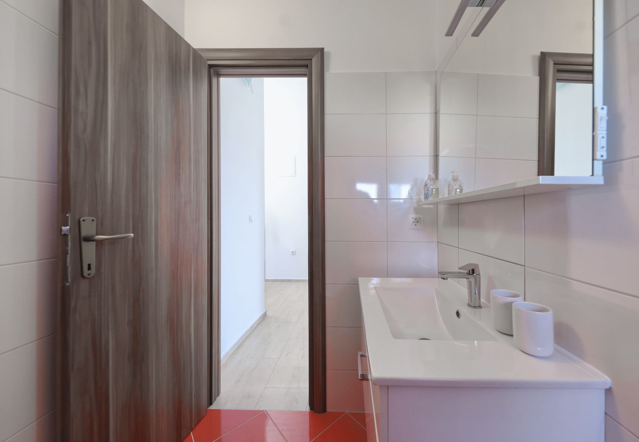 House in Kakma - Holiday Home Vana with Pool
