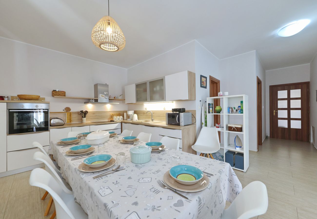 House in Kakma - Holiday Home Vana with Pool