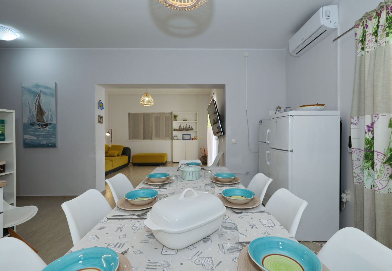 House in Kakma - Holiday Home Vana with Pool