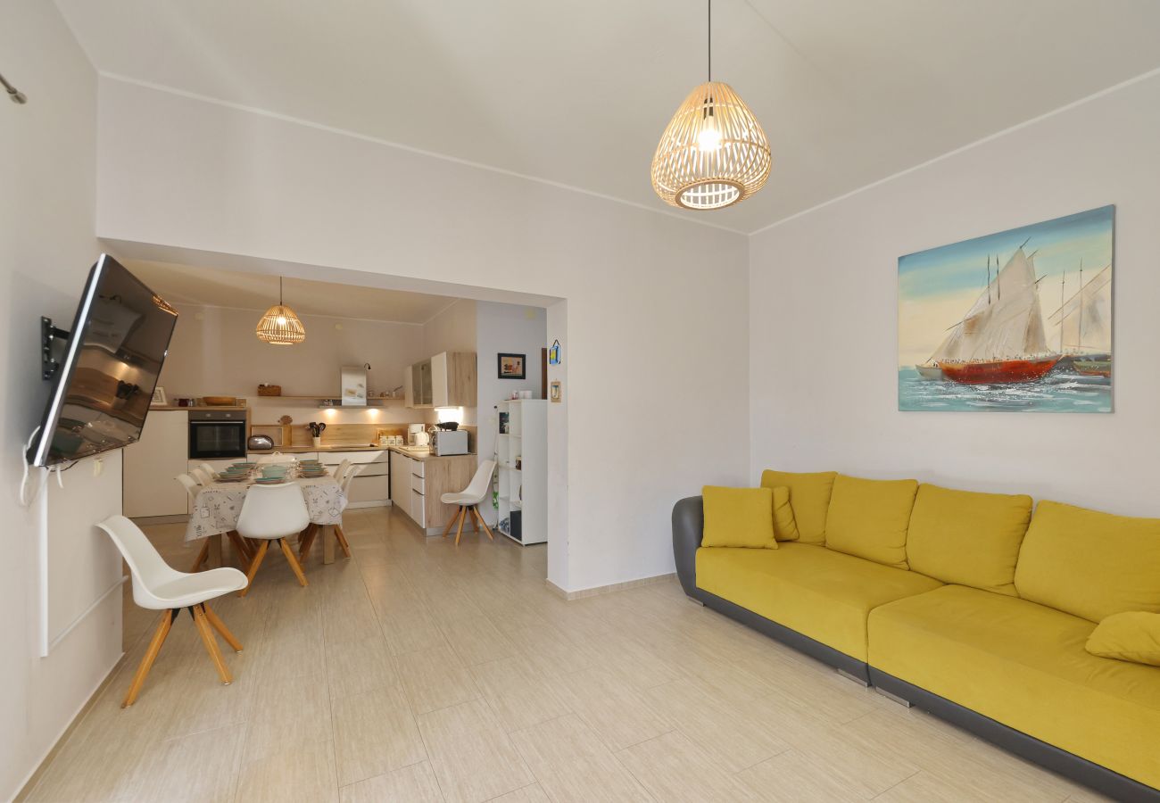 House in Kakma - Holiday Home Vana with Pool