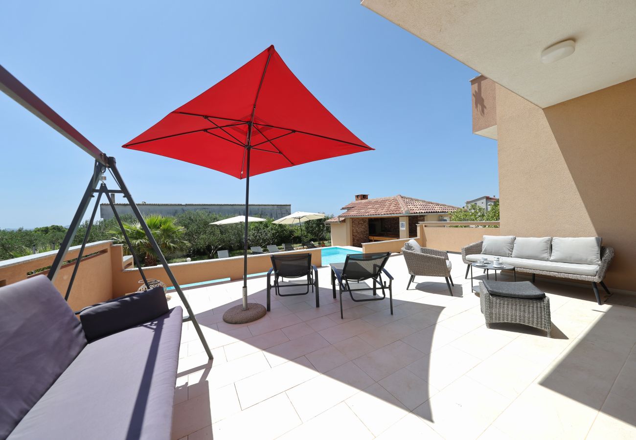 House in Kakma - Holiday Home Vana with Pool