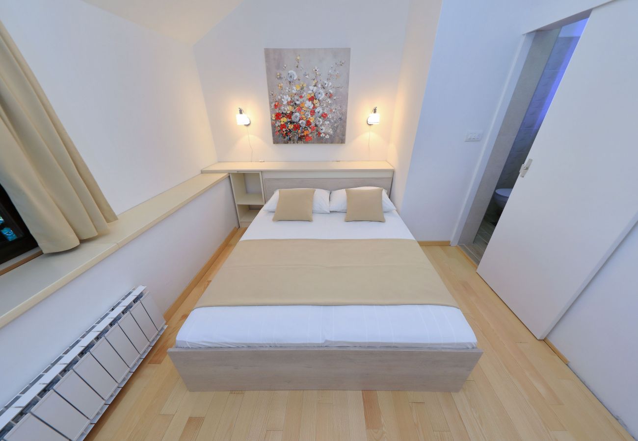 House in Puljane - Holiday Home Antona with Private Pool