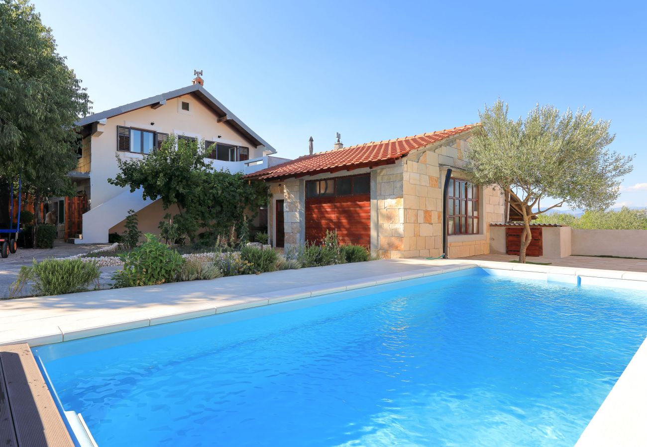 House in Puljane - Holiday Home Antona with Private Pool