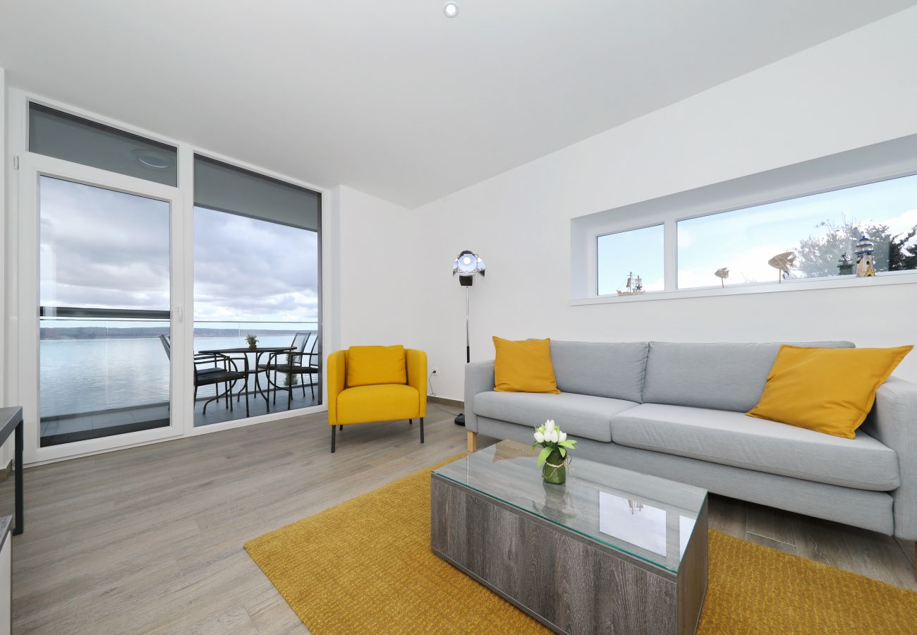 Apartment in Starigrad - Apartment Meeresbrise 5 by the Sea