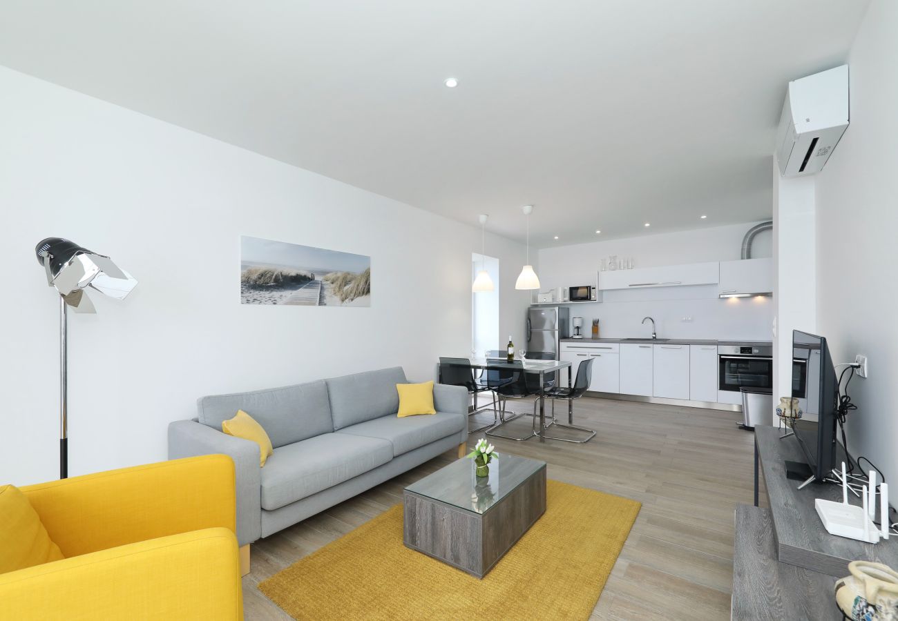Apartment in Starigrad - Apartment Meeresbrise 4 by the sea