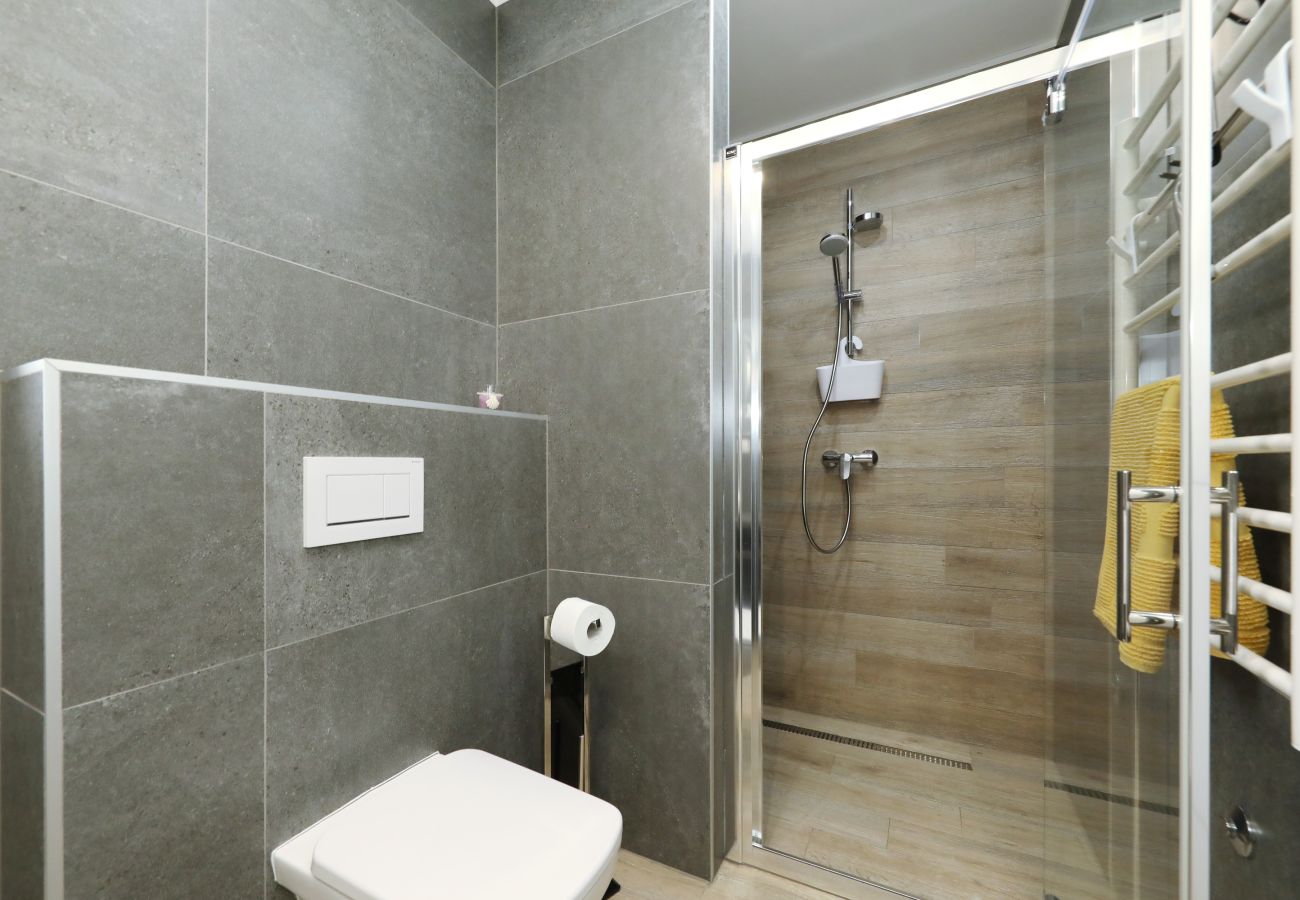 Apartment in Starigrad - Apartment Meeresbrise 4 by the sea