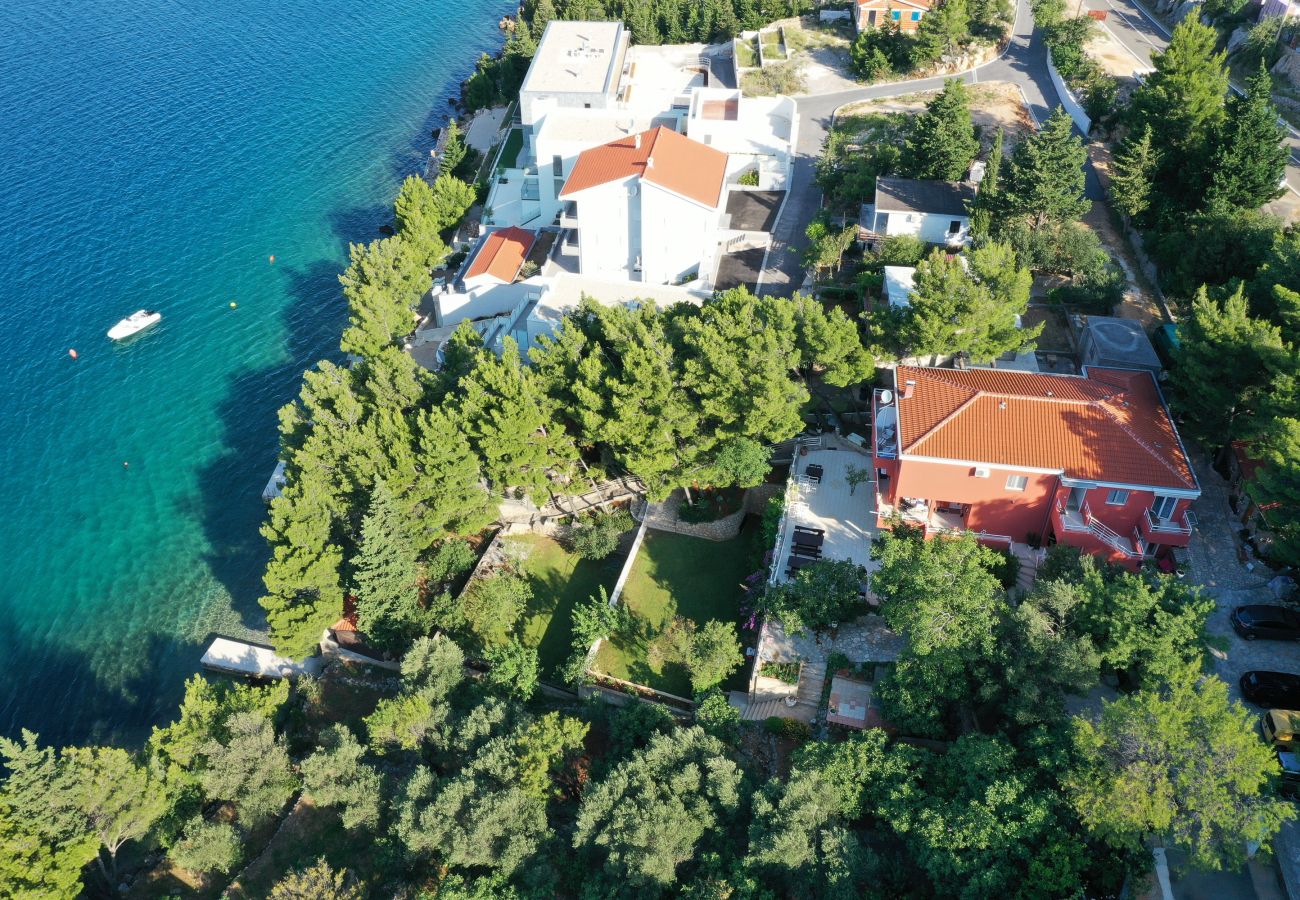 House in Starigrad - Stone House Mirko directly on a private beach