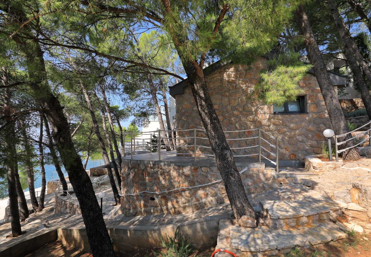 House in Starigrad - Stone House Mirko directly on a private beach