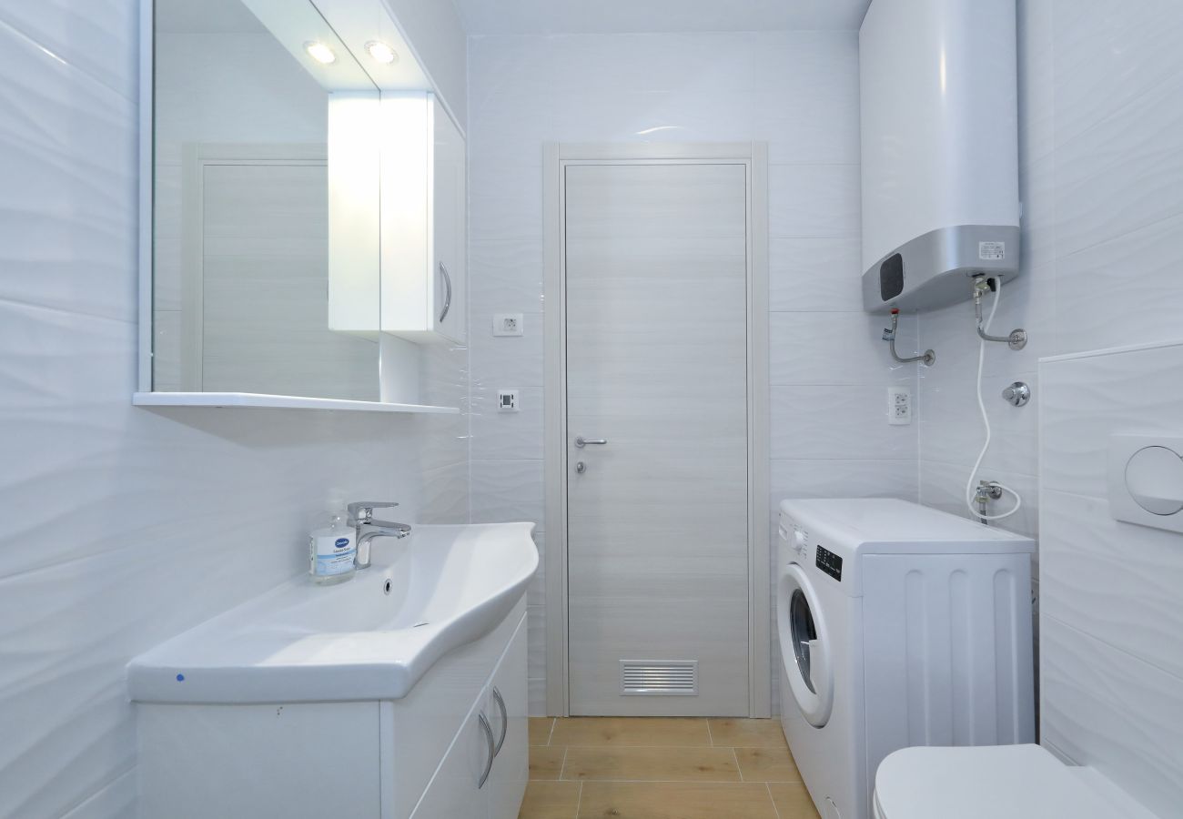 Apartment in Zadar - Apartment Kostela with Balcony and City View
