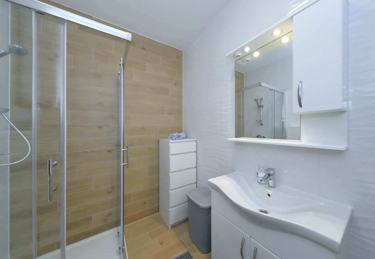 Apartment in Zadar - Apartment Kostela with Balcony and City View