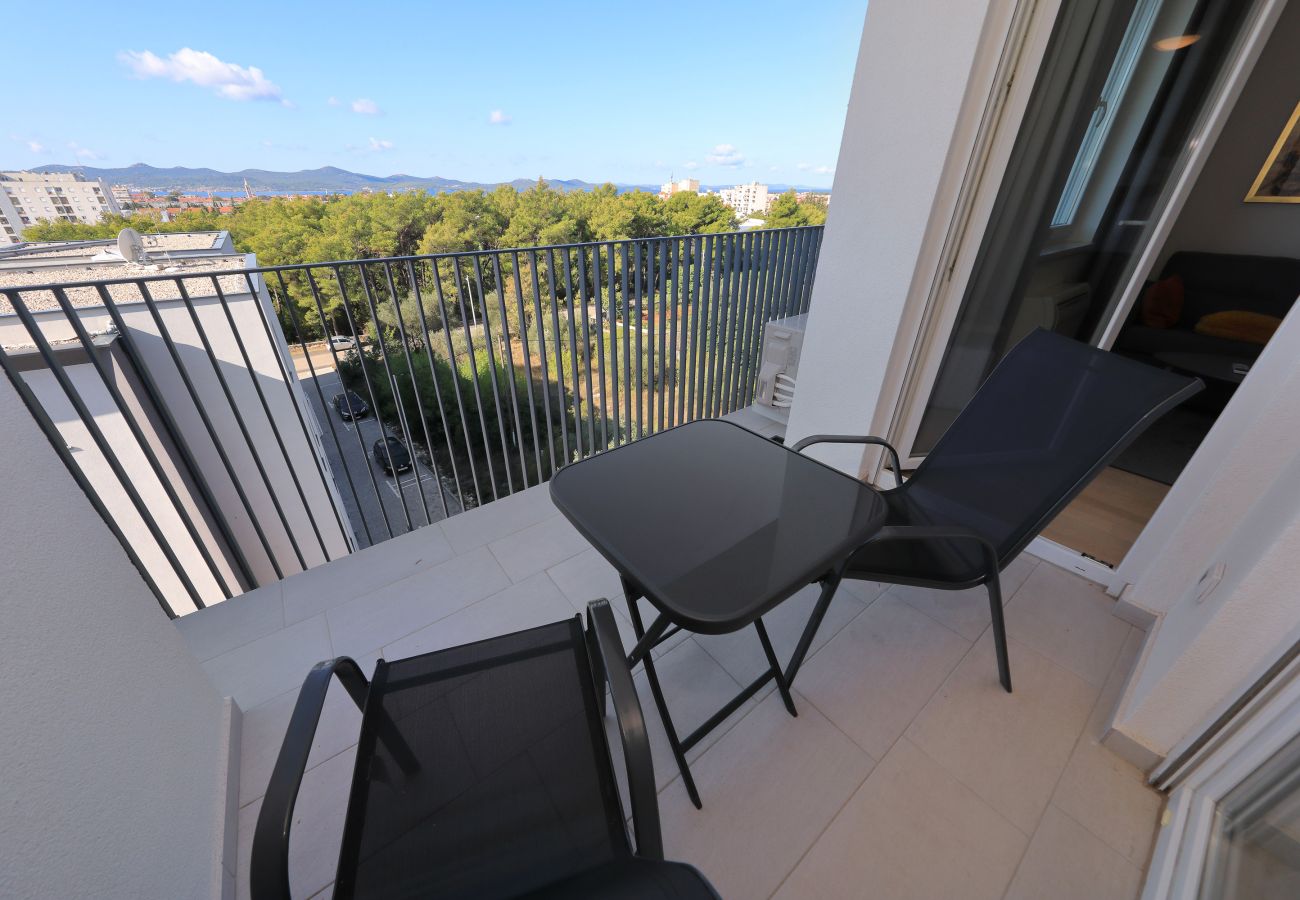 Apartment in Zadar - Apartment Kostela with Balcony and City View