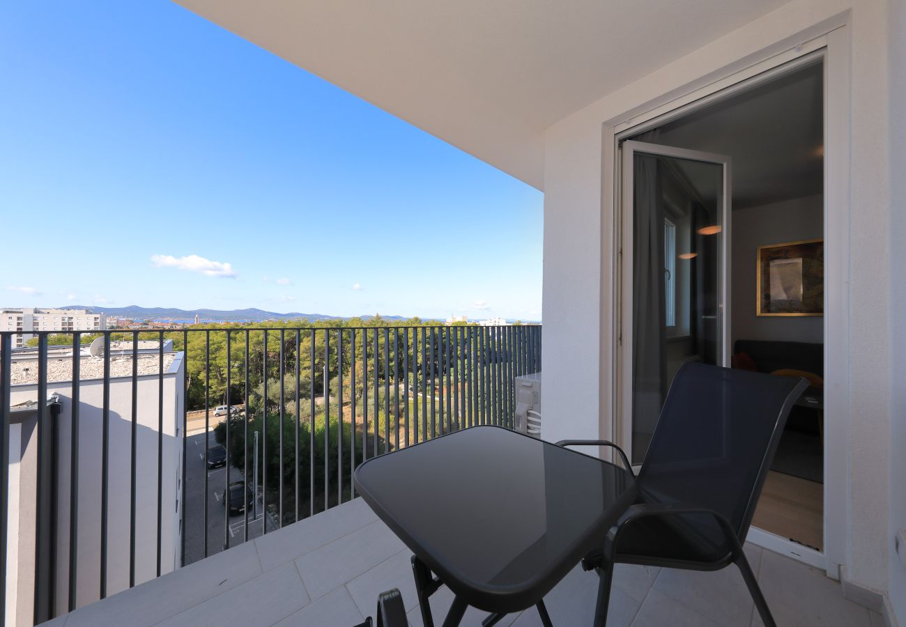 Apartment in Zadar - Apartment Kostela with Balcony and City View
