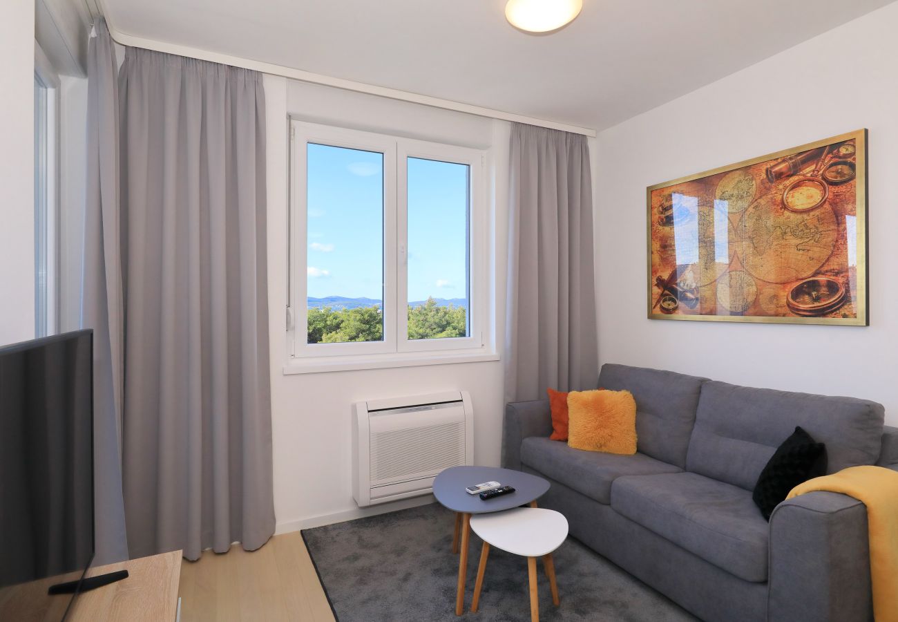 Apartment in Zadar - Apartment Kostela with Balcony and City View