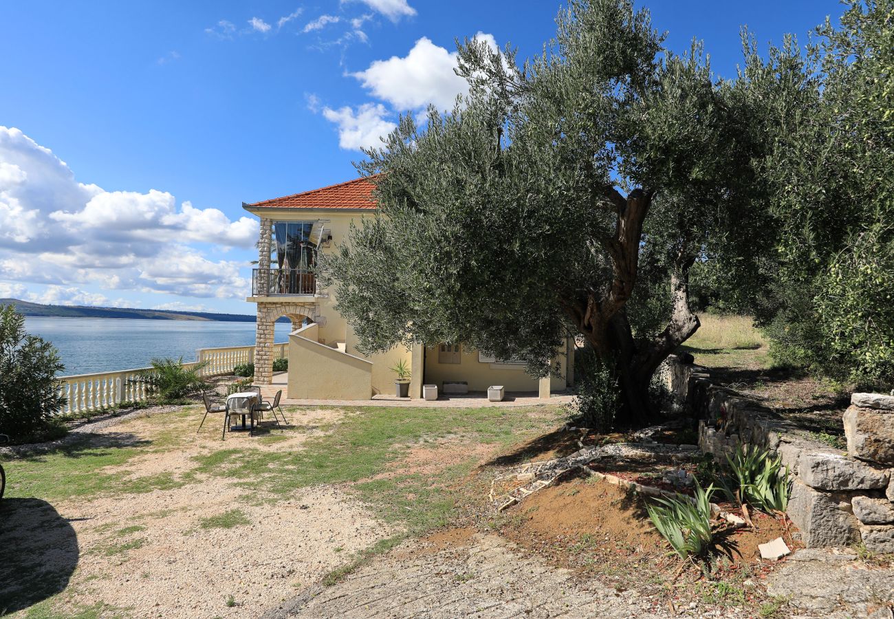 Apartment in Maslenica -  Apartment Laura 2 by the Sea