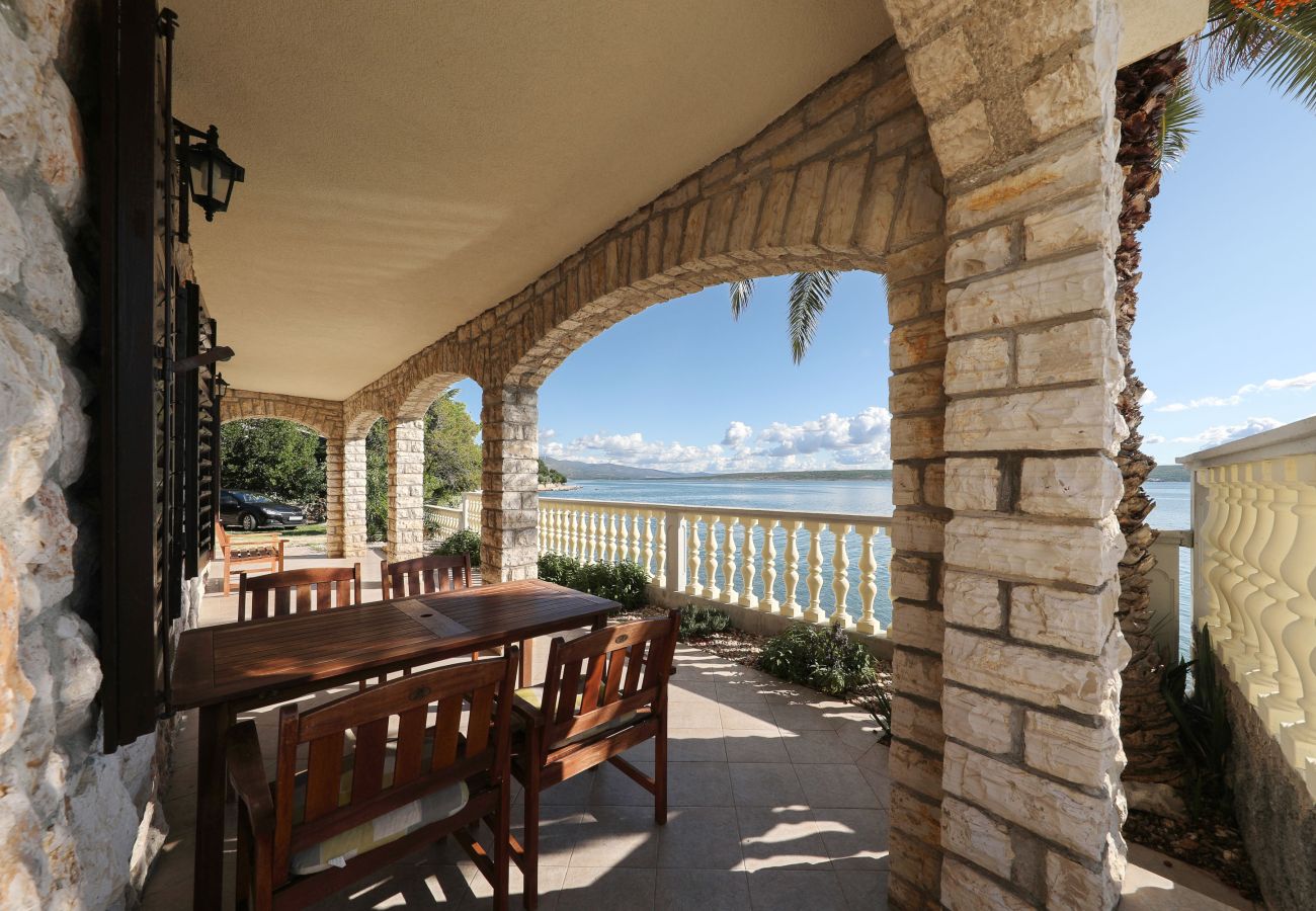 Apartment in Maslenica - Apartment Laura 3 by the Sea