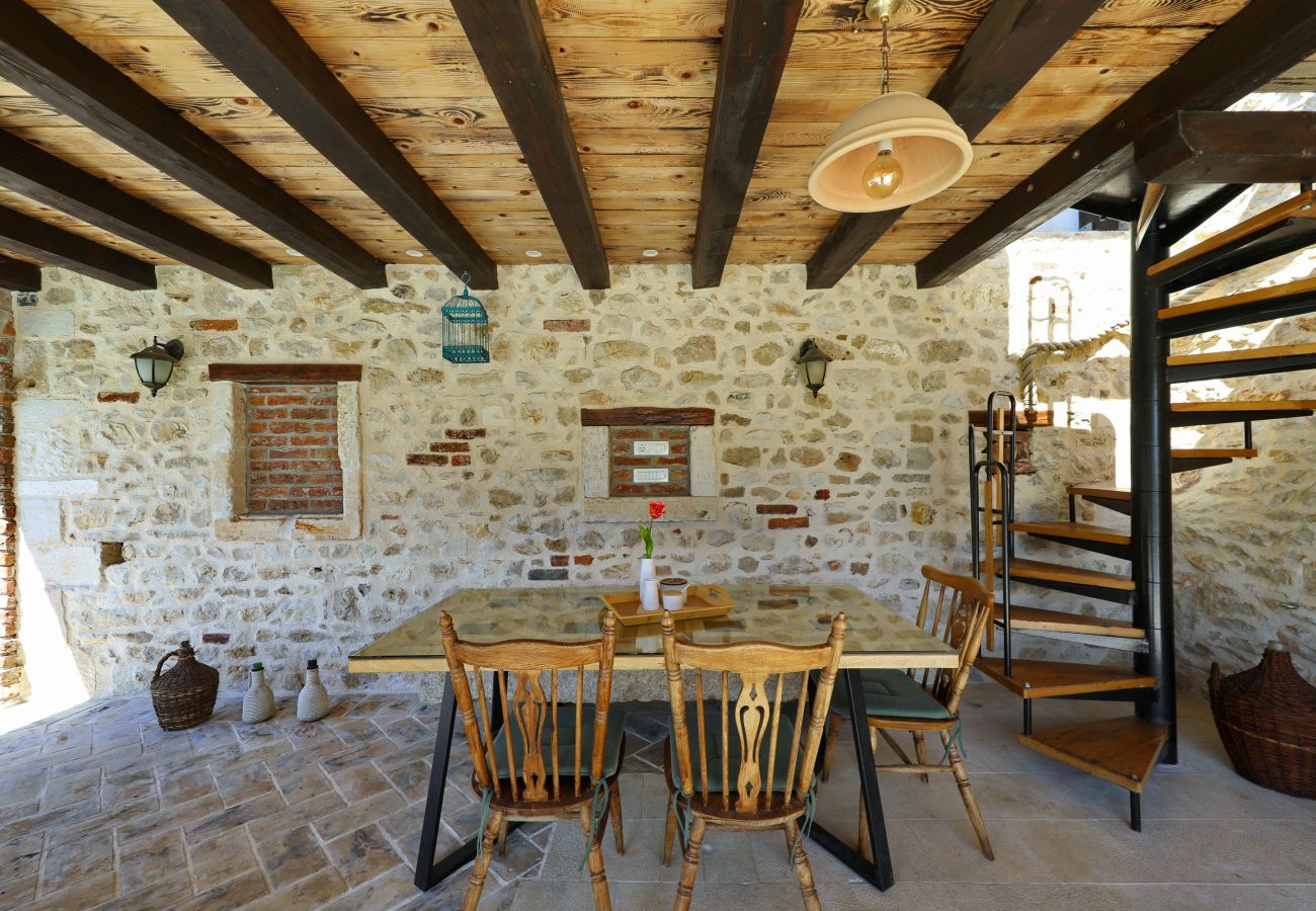 Villa in Nin - Villa Stone House Gland with Pool
