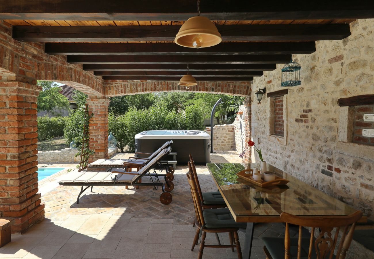 Villa in Nin - Villa Stone House Gland with Pool