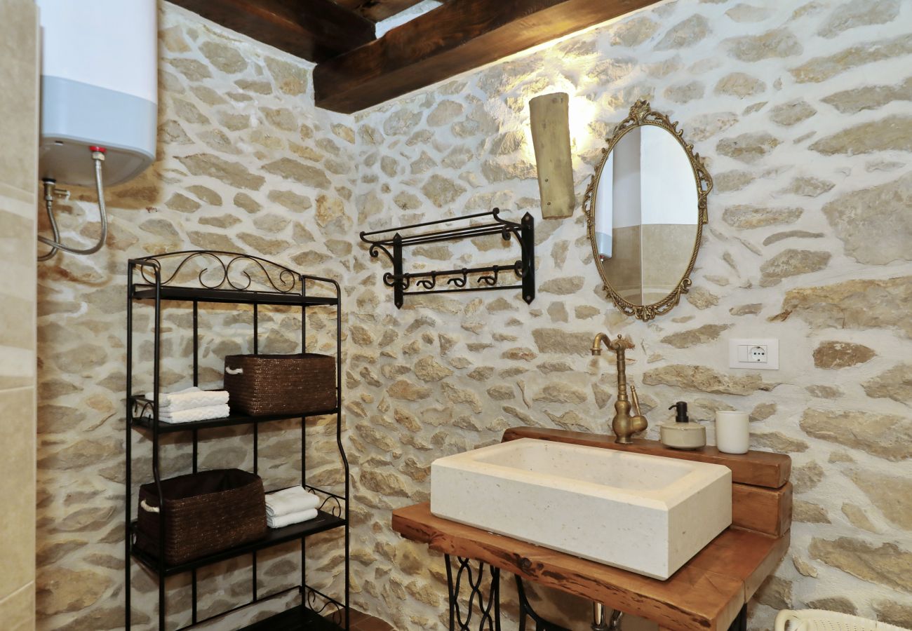 Villa in Nin - Villa Stone House Gland with Pool