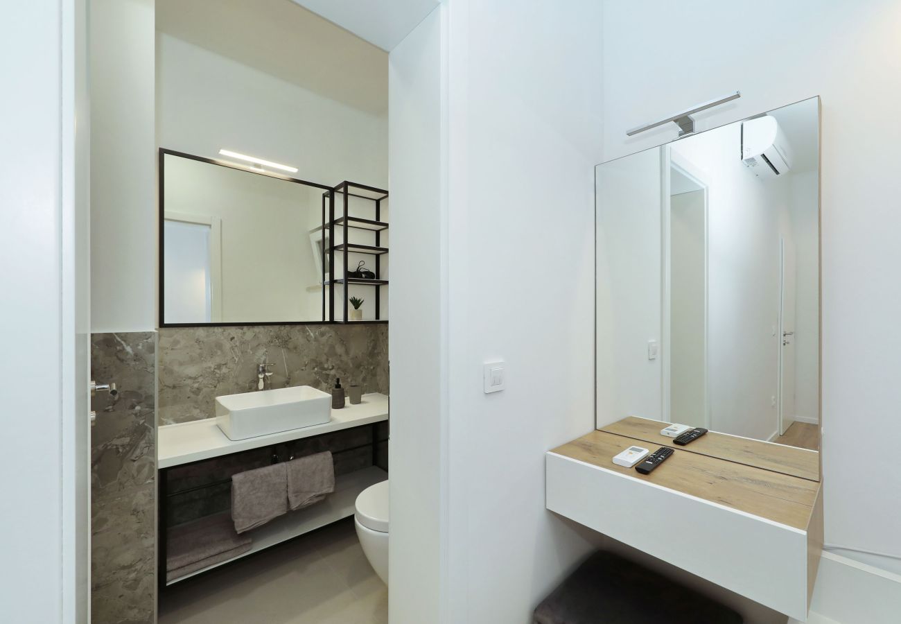 Villa in Kruševo - Villa Zrmanja with Heated Pool
