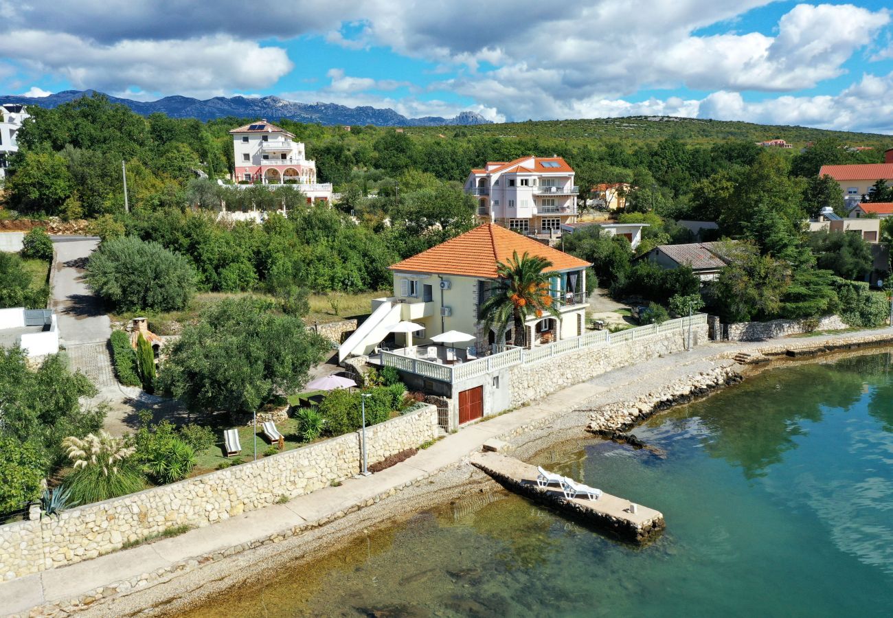 Apartment in Maslenica - Apartment Laura 1 by the Sea