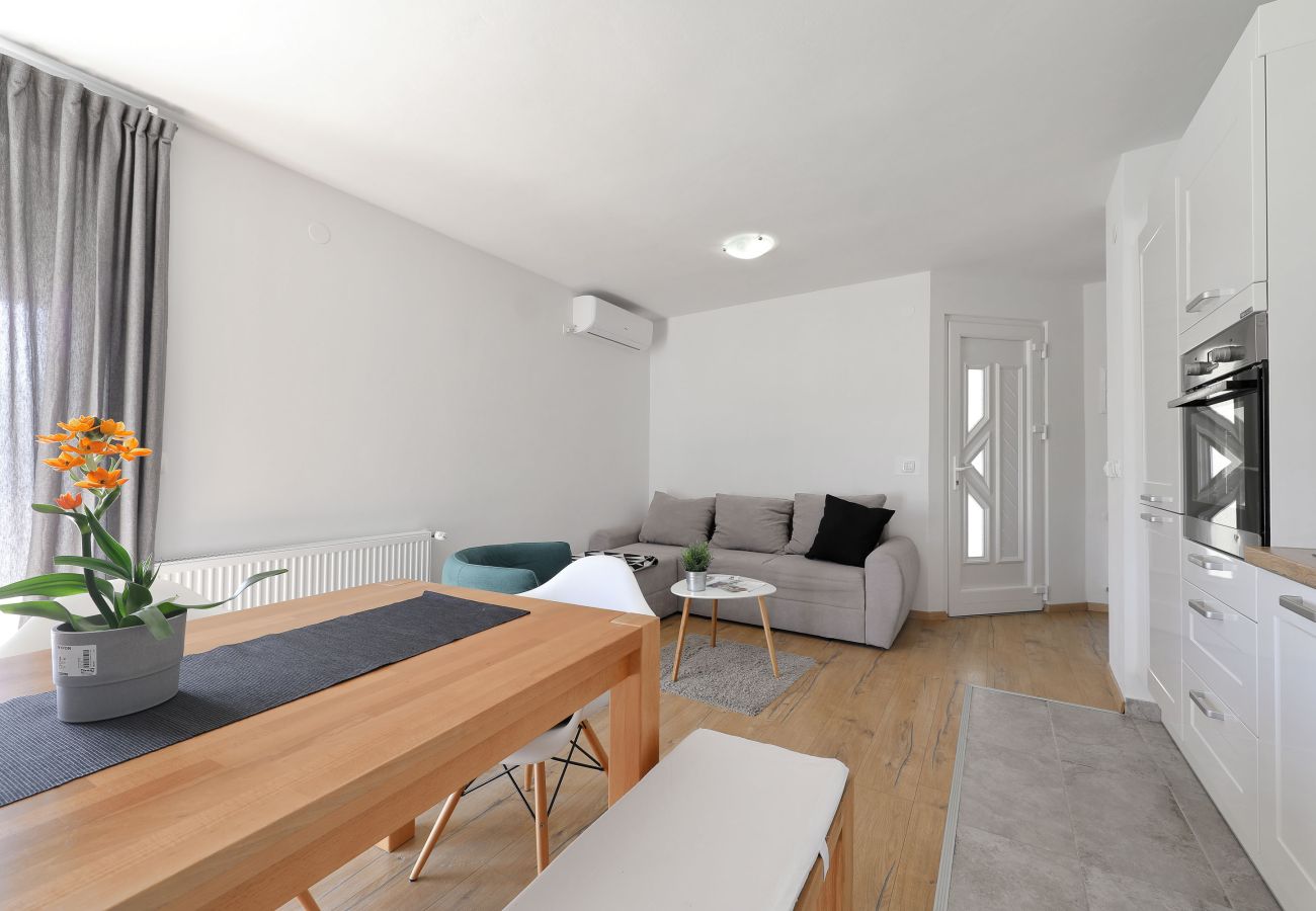 Villa in Starigrad -  Villa Jimmy with Heated Pool
