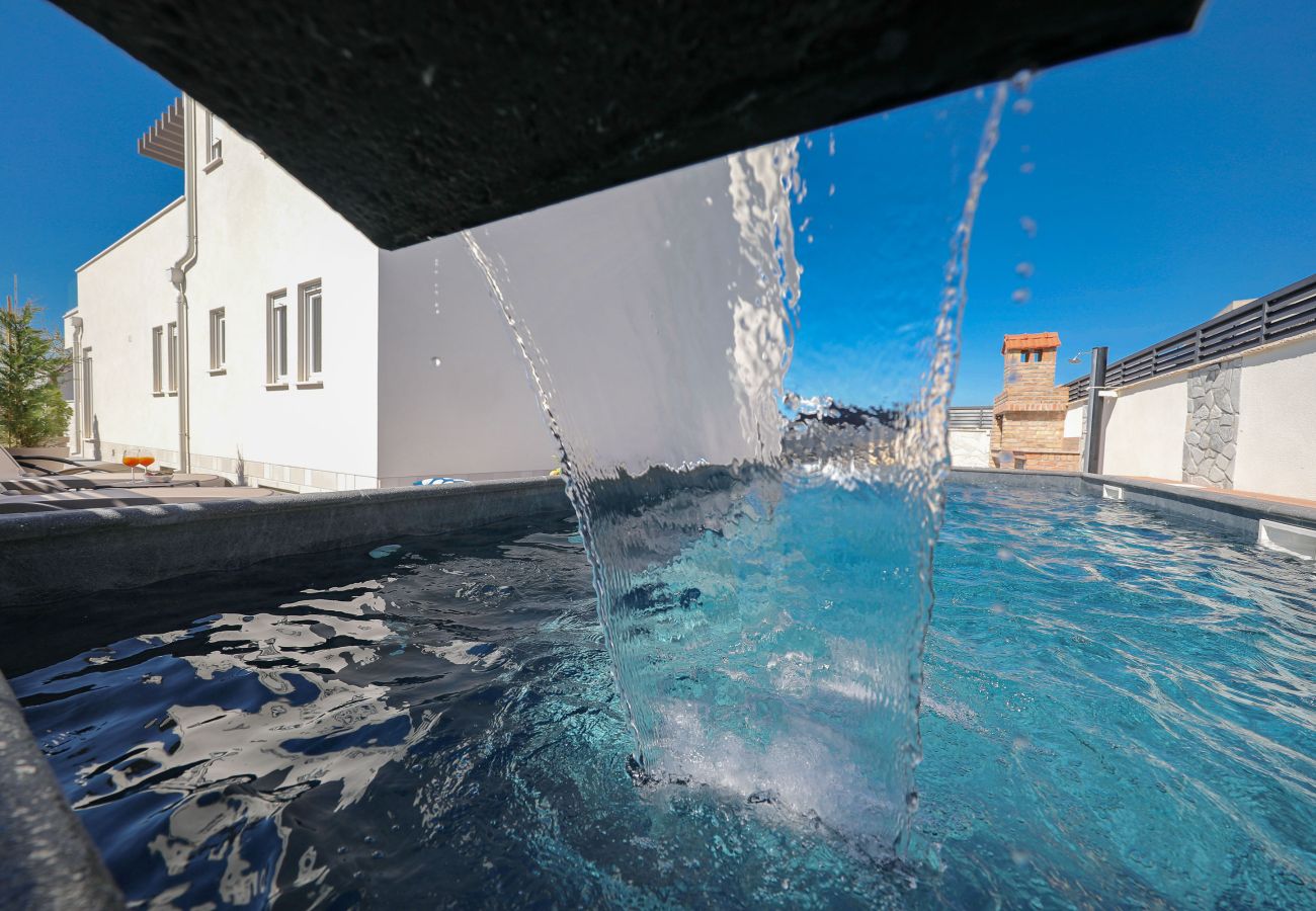 Villa in Starigrad -  Villa Jimmy with Heated Pool