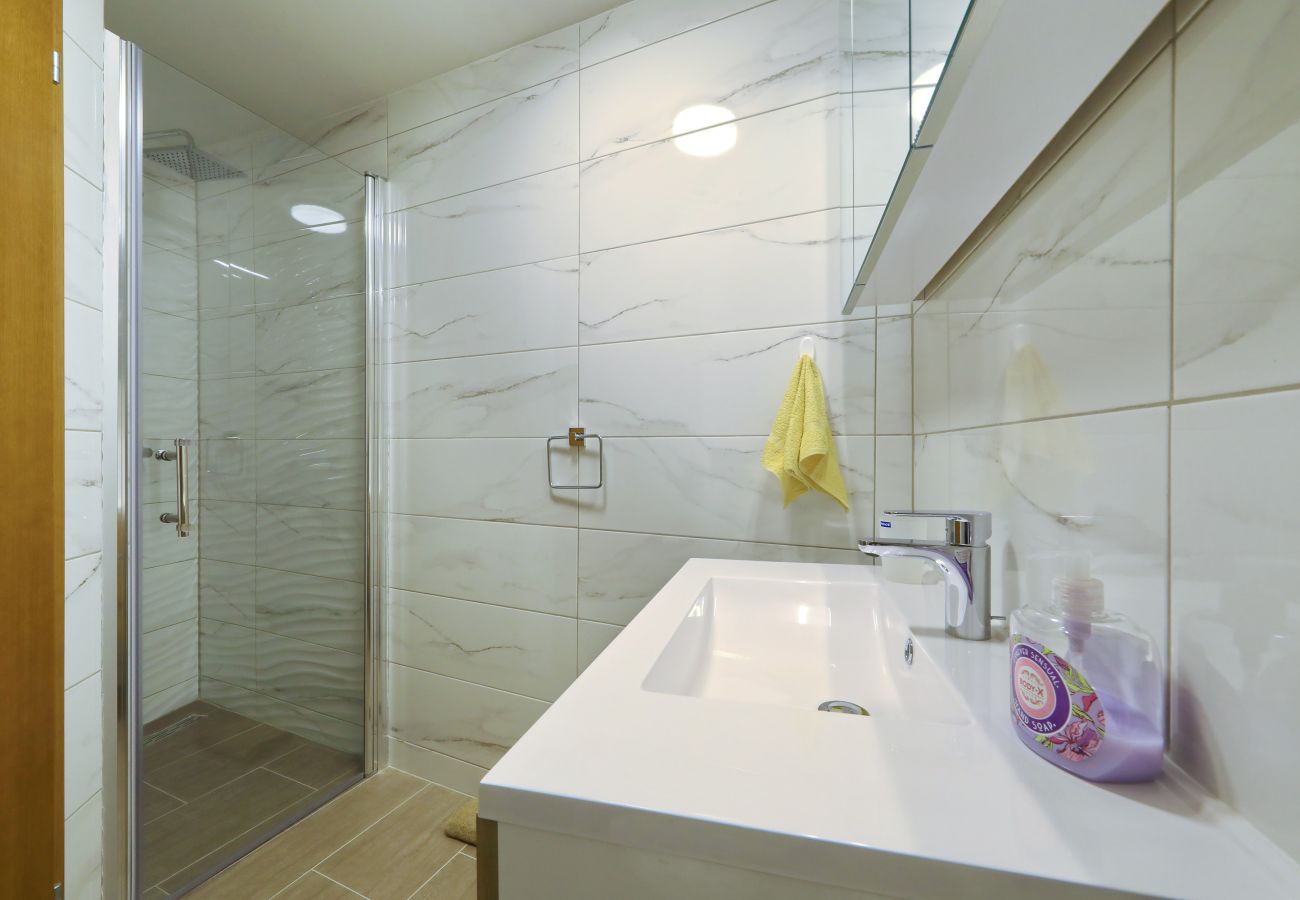 House in Starigrad - Holiday Home Milovac near Paklenica