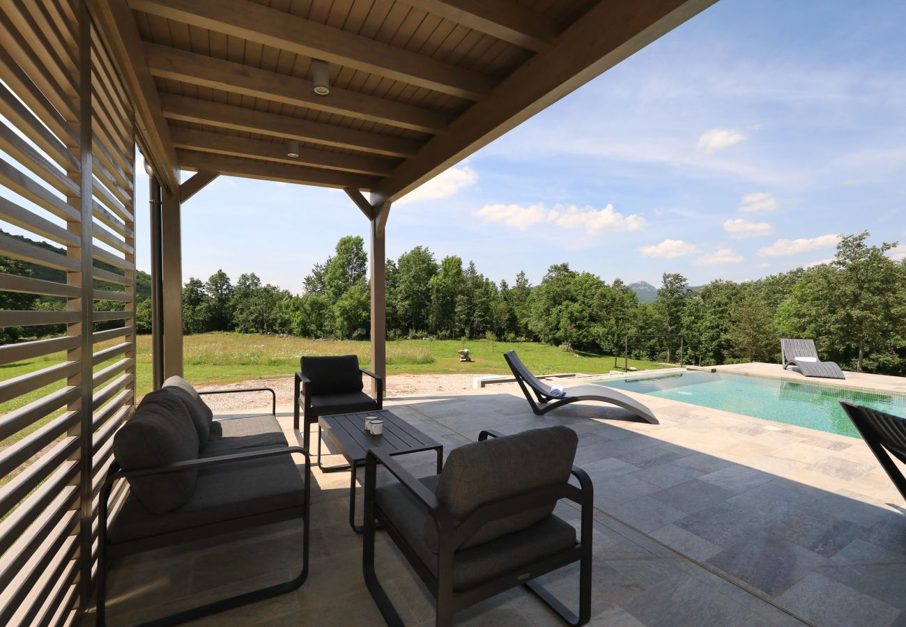 Villa in Lovinac -  Villa Lovelos with Infinity Pool in Nature