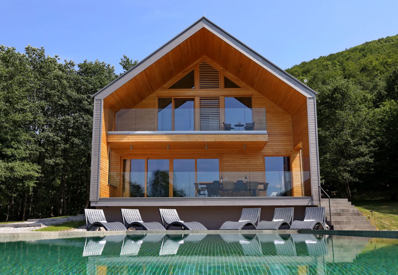 Villa in Lovinac -  Villa Lovelos with Infinity Pool in Nature