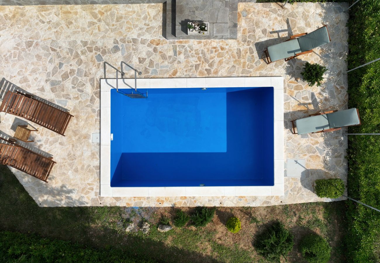 House in Vrsi - Holiday Home Eda with Pool