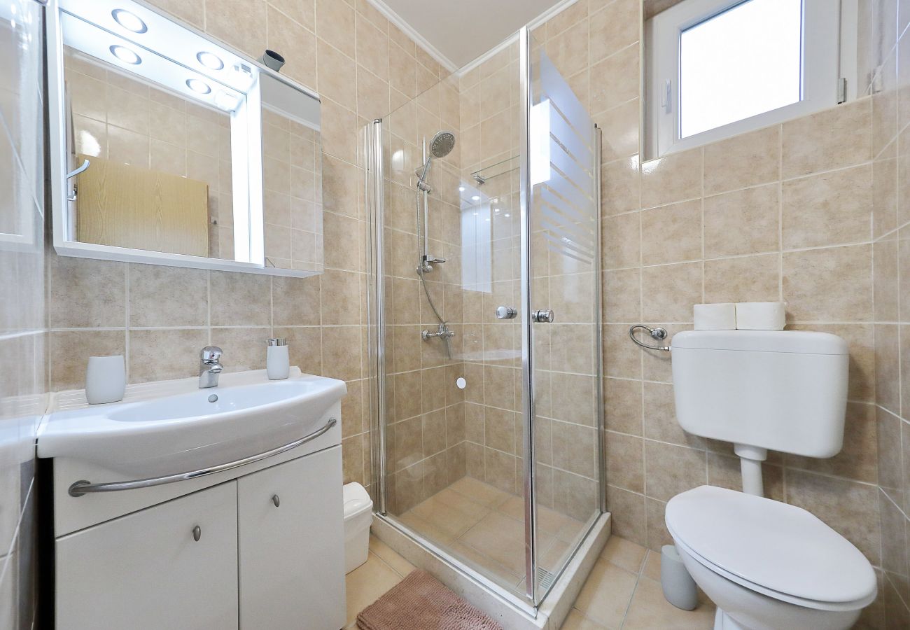 House in Vrsi - Holiday Home Eda with Pool
