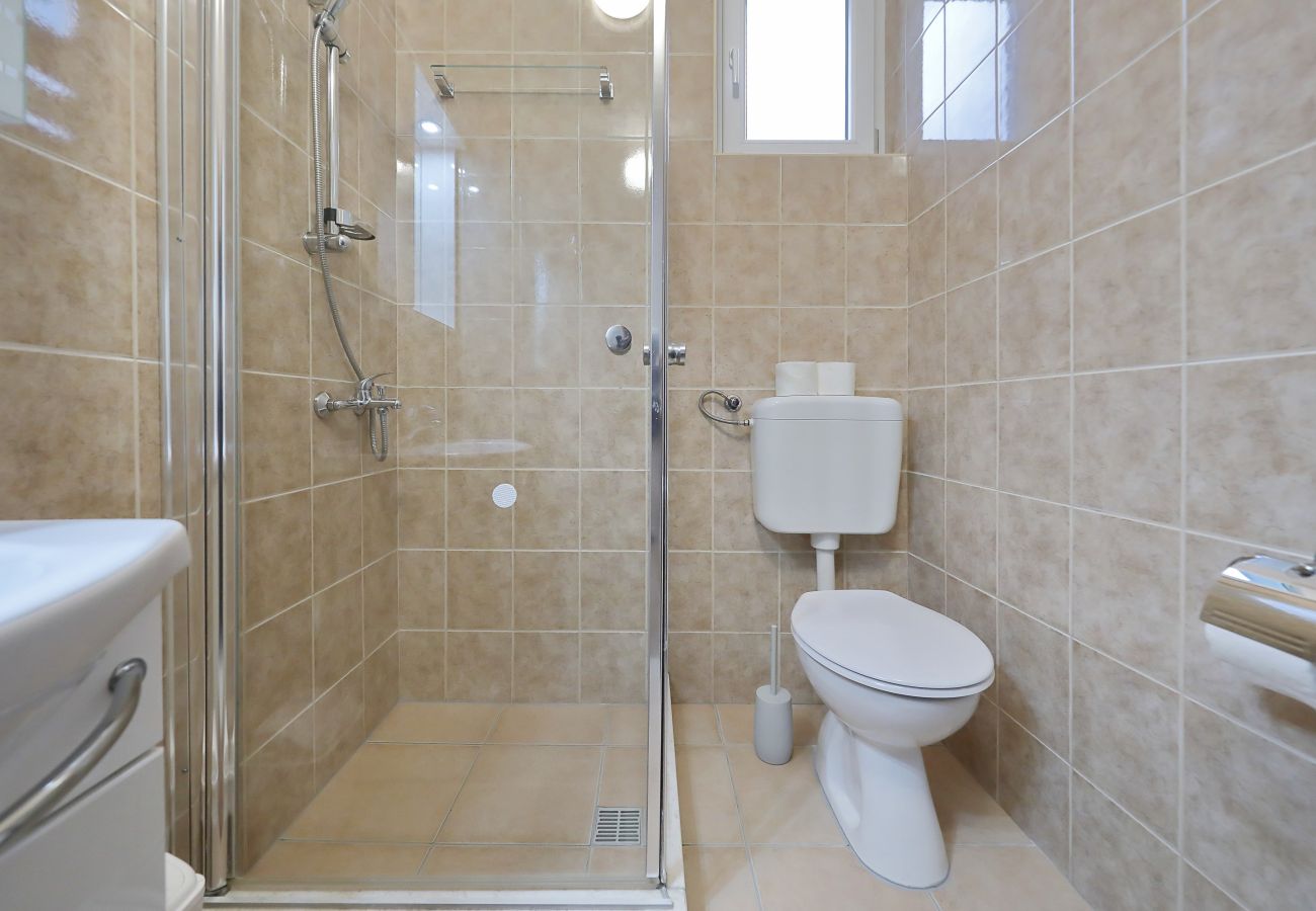 House in Vrsi - Holiday Home Eda with Pool