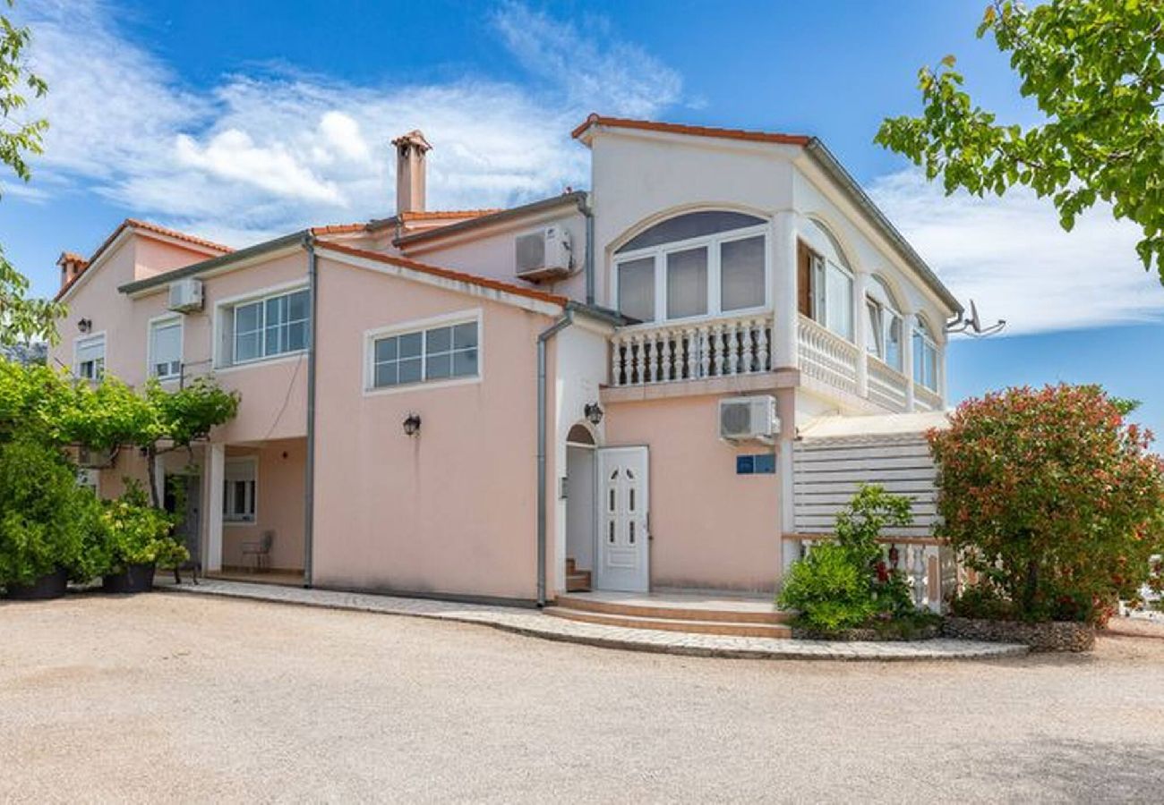 Apartment in Starigrad - Apartment Vesela No.4 with terrace